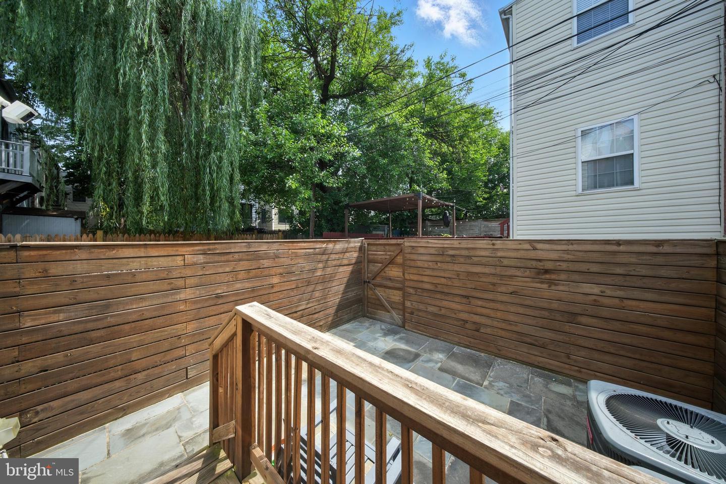 1831 NORTH CAPITOL ST NE, WASHINGTON, District Of Columbia 20002, 4 Bedrooms Bedrooms, ,4 BathroomsBathrooms,Residential,For sale,1831 NORTH CAPITOL ST NE,DCDC2206246 MLS # DCDC2206246