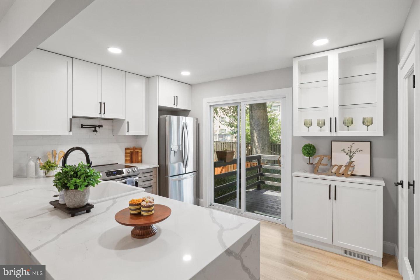 3812 BRIGHTON CT, ALEXANDRIA, Virginia 22305, 4 Bedrooms Bedrooms, ,2 BathroomsBathrooms,Residential,For sale,3812 BRIGHTON CT,VAAX2046632 MLS # VAAX2046632
