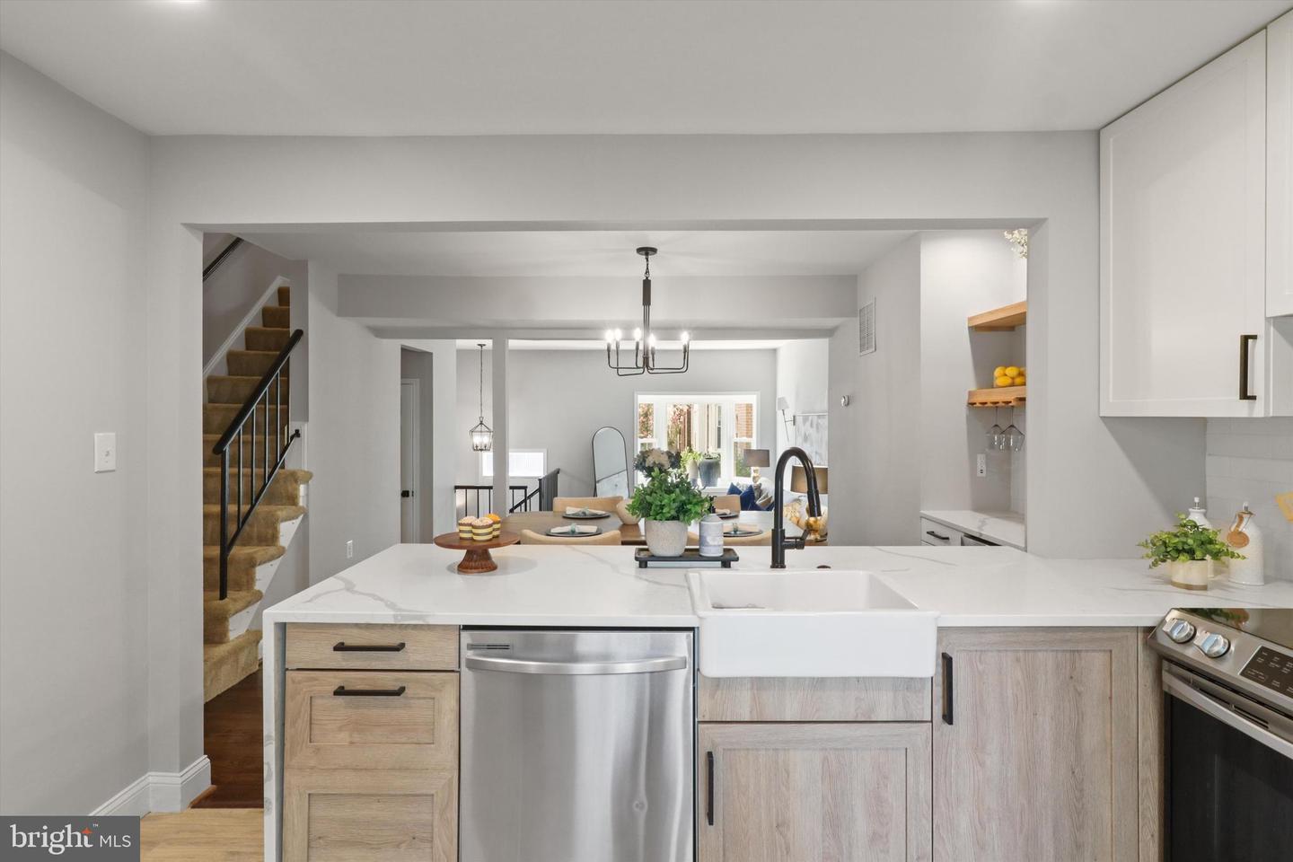 3812 BRIGHTON CT, ALEXANDRIA, Virginia 22305, 4 Bedrooms Bedrooms, ,2 BathroomsBathrooms,Residential,For sale,3812 BRIGHTON CT,VAAX2046632 MLS # VAAX2046632