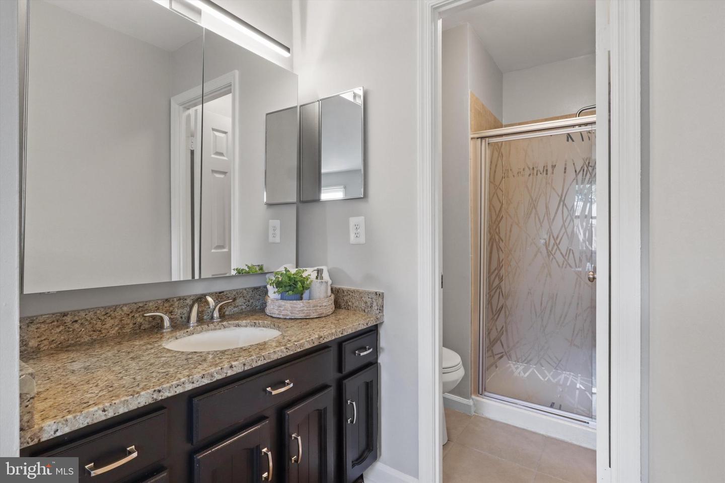 3812 BRIGHTON CT, ALEXANDRIA, Virginia 22305, 4 Bedrooms Bedrooms, ,2 BathroomsBathrooms,Residential,For sale,3812 BRIGHTON CT,VAAX2046632 MLS # VAAX2046632
