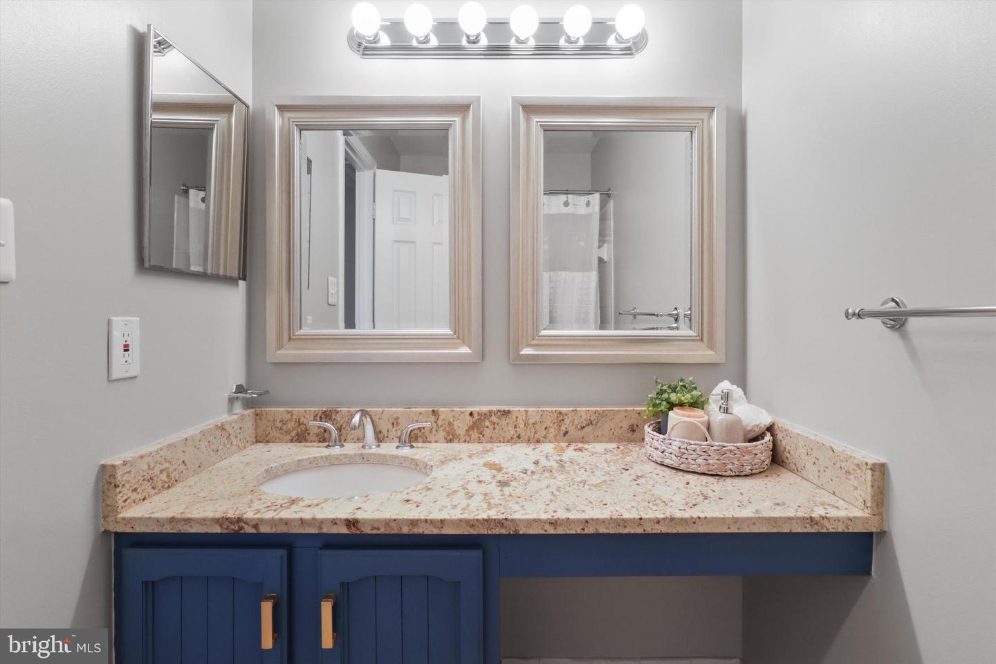 3812 BRIGHTON CT, ALEXANDRIA, Virginia 22305, 4 Bedrooms Bedrooms, ,2 BathroomsBathrooms,Residential,For sale,3812 BRIGHTON CT,VAAX2046632 MLS # VAAX2046632