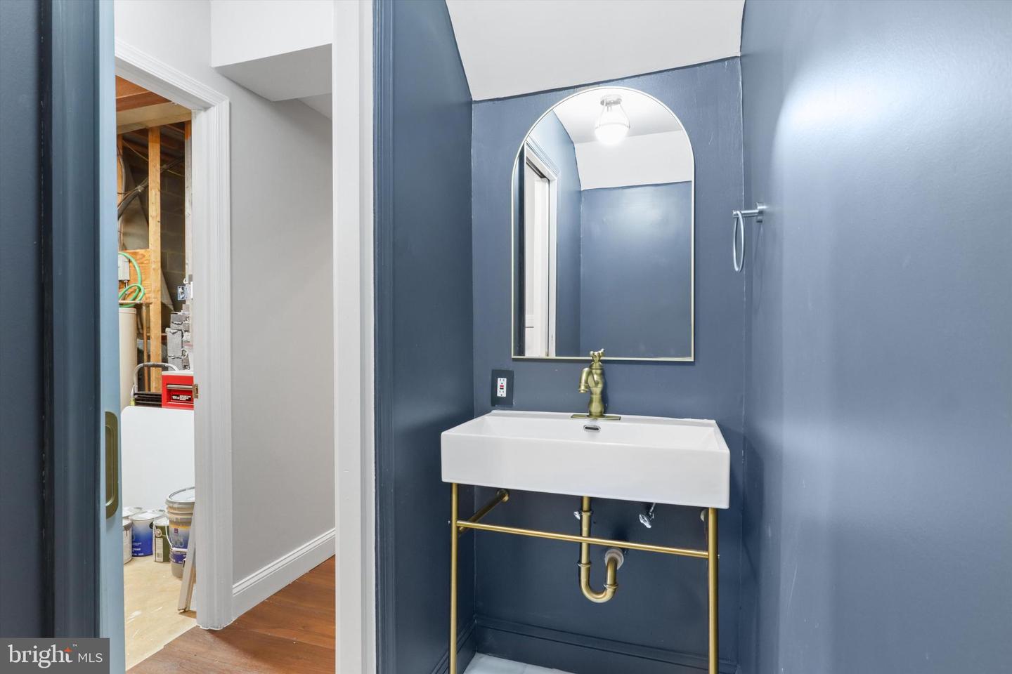 3812 BRIGHTON CT, ALEXANDRIA, Virginia 22305, 4 Bedrooms Bedrooms, ,2 BathroomsBathrooms,Residential,For sale,3812 BRIGHTON CT,VAAX2046632 MLS # VAAX2046632