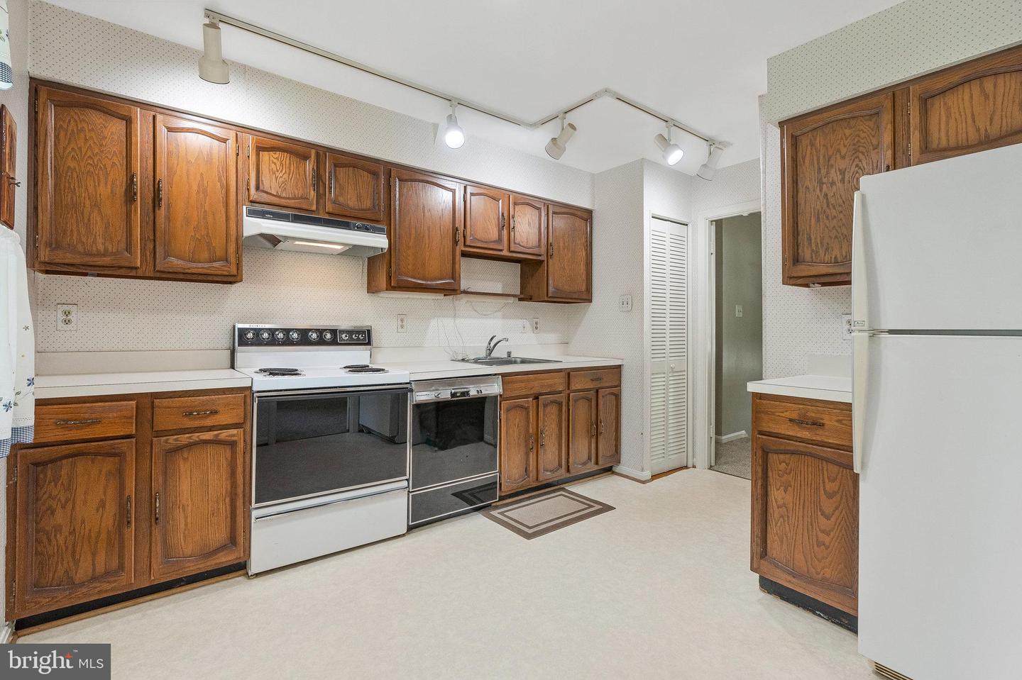 201 MORVEN PARK RD NW, LEESBURG, Virginia 20176, 3 Bedrooms Bedrooms, ,3 BathroomsBathrooms,Residential,For sale,201 MORVEN PARK RD NW,VALO2100016 MLS # VALO2100016