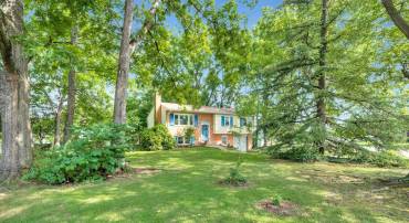 201 MORVEN PARK RD NW, LEESBURG, Virginia 20176, 3 Bedrooms Bedrooms, ,3 BathroomsBathrooms,Residential,For sale,201 MORVEN PARK RD NW,VALO2100016 MLS # VALO2100016