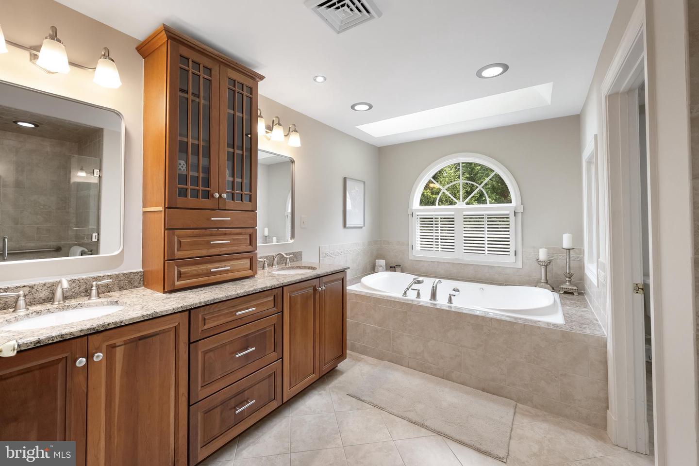 13136 CURVED IRON RD, HERNDON, Virginia 20171, 4 Bedrooms Bedrooms, ,4 BathroomsBathrooms,Residential,For sale,13136 CURVED IRON RD,VAFX2249086 MLS # VAFX2249086