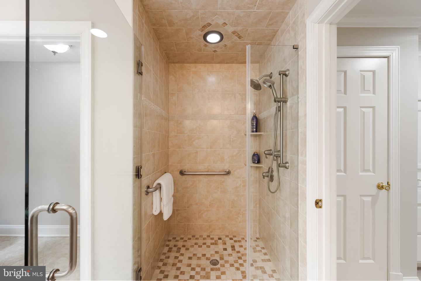 13136 CURVED IRON RD, HERNDON, Virginia 20171, 4 Bedrooms Bedrooms, ,4 BathroomsBathrooms,Residential,For sale,13136 CURVED IRON RD,VAFX2249086 MLS # VAFX2249086