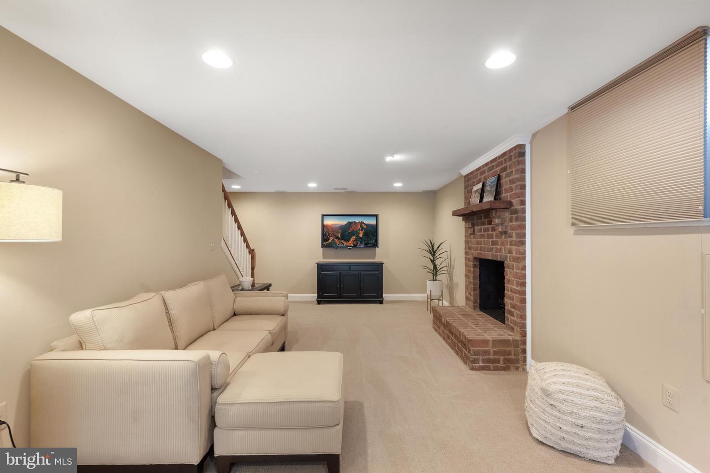 13136 CURVED IRON RD, HERNDON, Virginia 20171, 4 Bedrooms Bedrooms, ,4 BathroomsBathrooms,Residential,For sale,13136 CURVED IRON RD,VAFX2249086 MLS # VAFX2249086