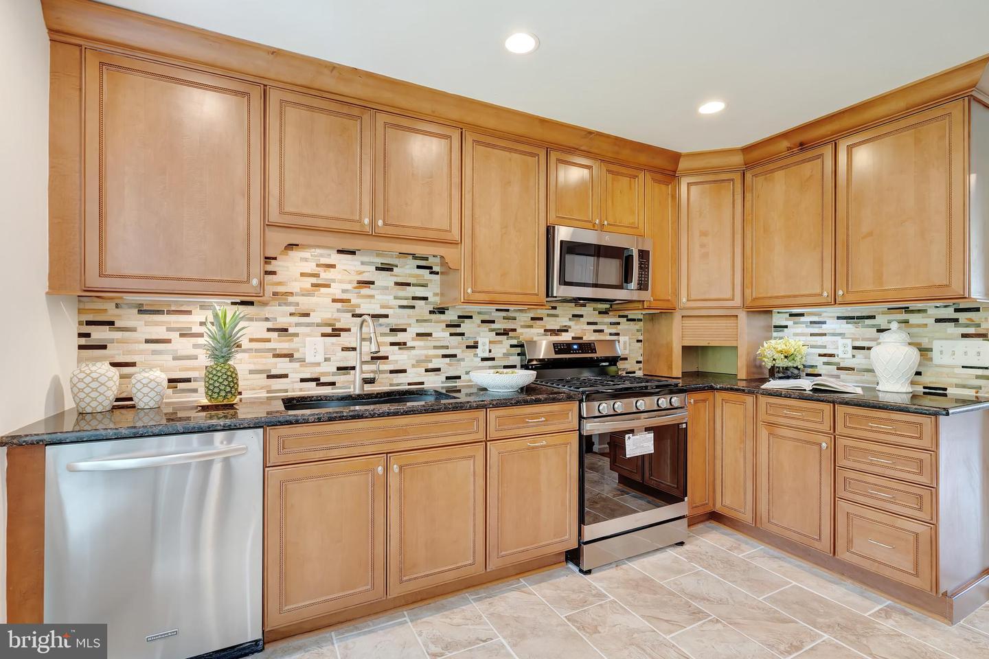 7829 BUTTERFIELD LN, ANNANDALE, Virginia 22003, 4 Bedrooms Bedrooms, ,3 BathroomsBathrooms,Residential,For sale,7829 BUTTERFIELD LN,VAFX2249218 MLS # VAFX2249218