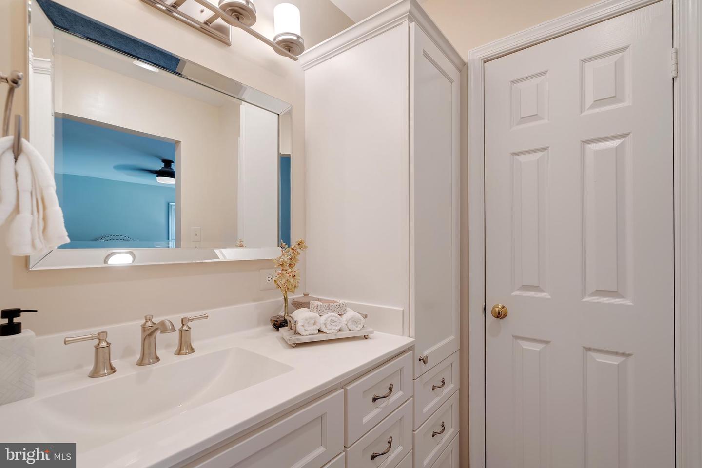 7829 BUTTERFIELD LN, ANNANDALE, Virginia 22003, 4 Bedrooms Bedrooms, ,3 BathroomsBathrooms,Residential,For sale,7829 BUTTERFIELD LN,VAFX2249218 MLS # VAFX2249218