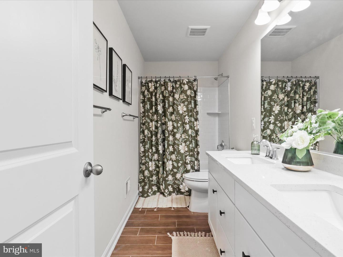 3529 SHANDOR RD, WOODBRIDGE, Virginia 22193, 5 Bedrooms Bedrooms, ,4 BathroomsBathrooms,Residential,For sale,3529 SHANDOR RD,VAPW2097618 MLS # VAPW2097618