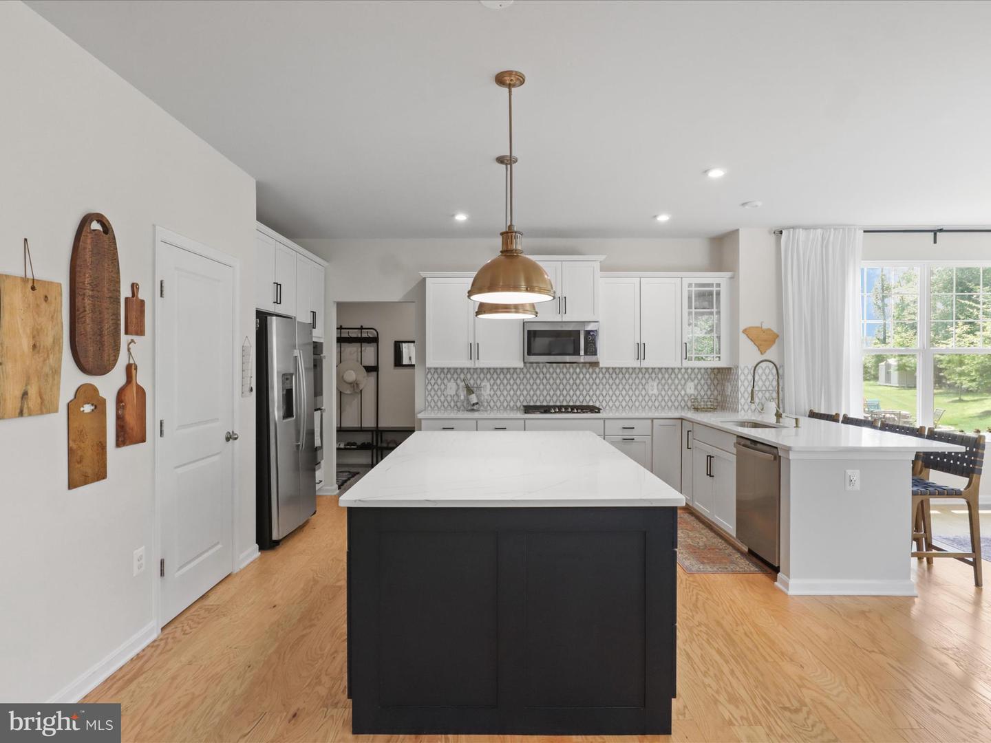 3529 SHANDOR RD, WOODBRIDGE, Virginia 22193, 5 Bedrooms Bedrooms, ,4 BathroomsBathrooms,Residential,For sale,3529 SHANDOR RD,VAPW2097618 MLS # VAPW2097618