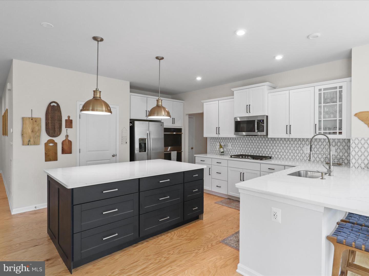 3529 SHANDOR RD, WOODBRIDGE, Virginia 22193, 5 Bedrooms Bedrooms, ,4 BathroomsBathrooms,Residential,For sale,3529 SHANDOR RD,VAPW2097618 MLS # VAPW2097618