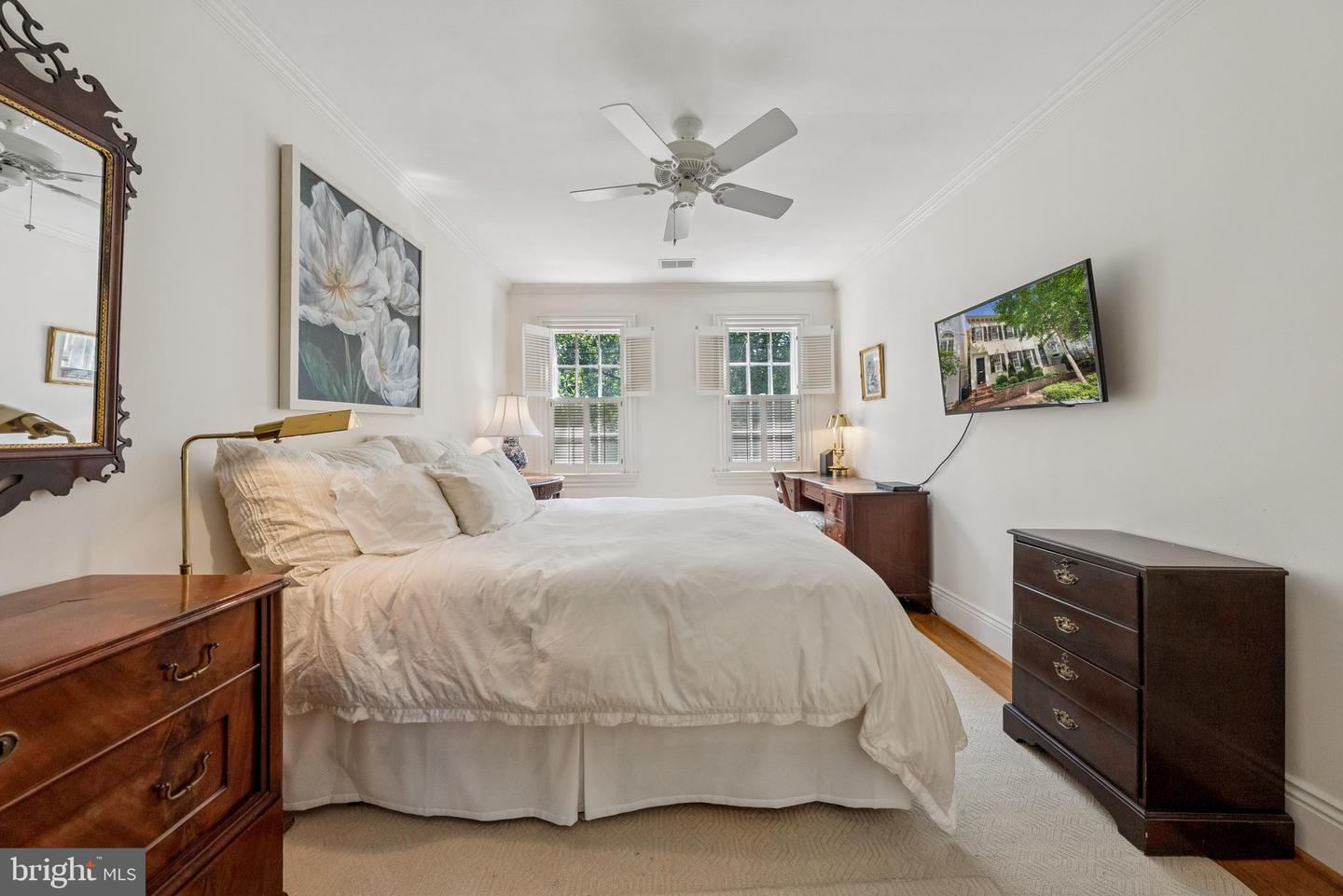 1312 27TH ST NW, WASHINGTON, District Of Columbia 20007, 2 Bedrooms Bedrooms, ,2 BathroomsBathrooms,Residential,For sale,1312 27TH ST NW,DCDC2207614 MLS # DCDC2207614