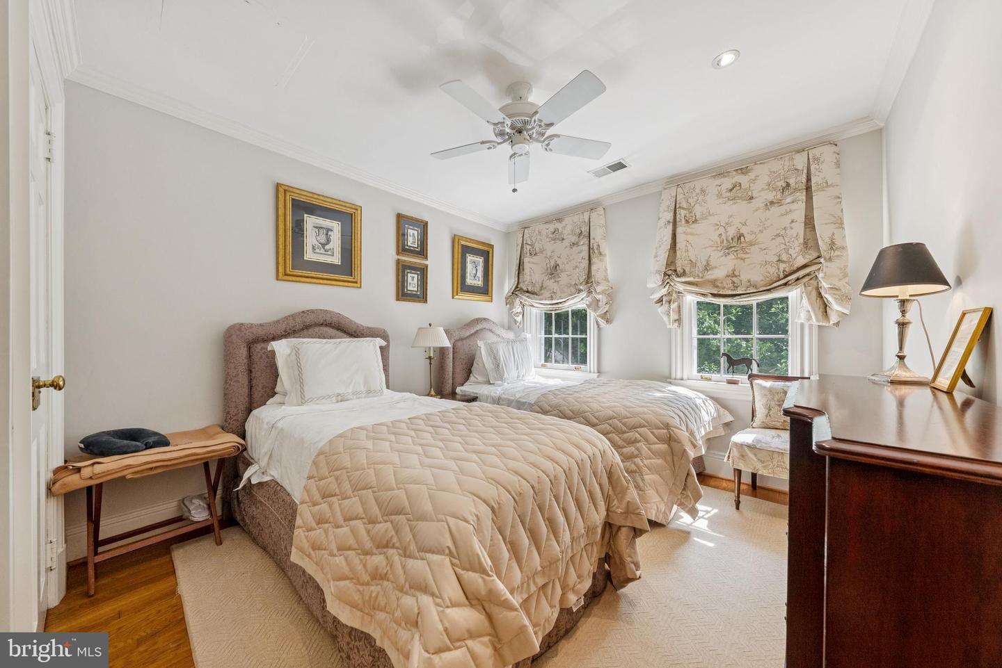 1312 27TH ST NW, WASHINGTON, District Of Columbia 20007, 2 Bedrooms Bedrooms, ,2 BathroomsBathrooms,Residential,For sale,1312 27TH ST NW,DCDC2207614 MLS # DCDC2207614