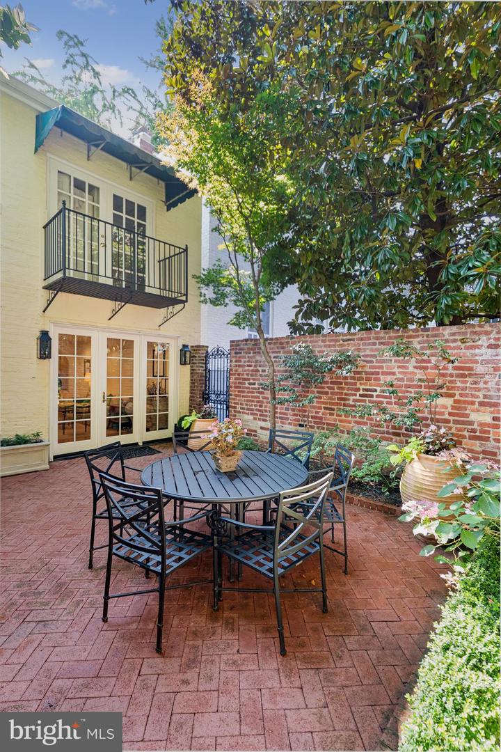 1312 27TH ST NW, WASHINGTON, District Of Columbia 20007, 2 Bedrooms Bedrooms, ,2 BathroomsBathrooms,Residential,For sale,1312 27TH ST NW,DCDC2207614 MLS # DCDC2207614