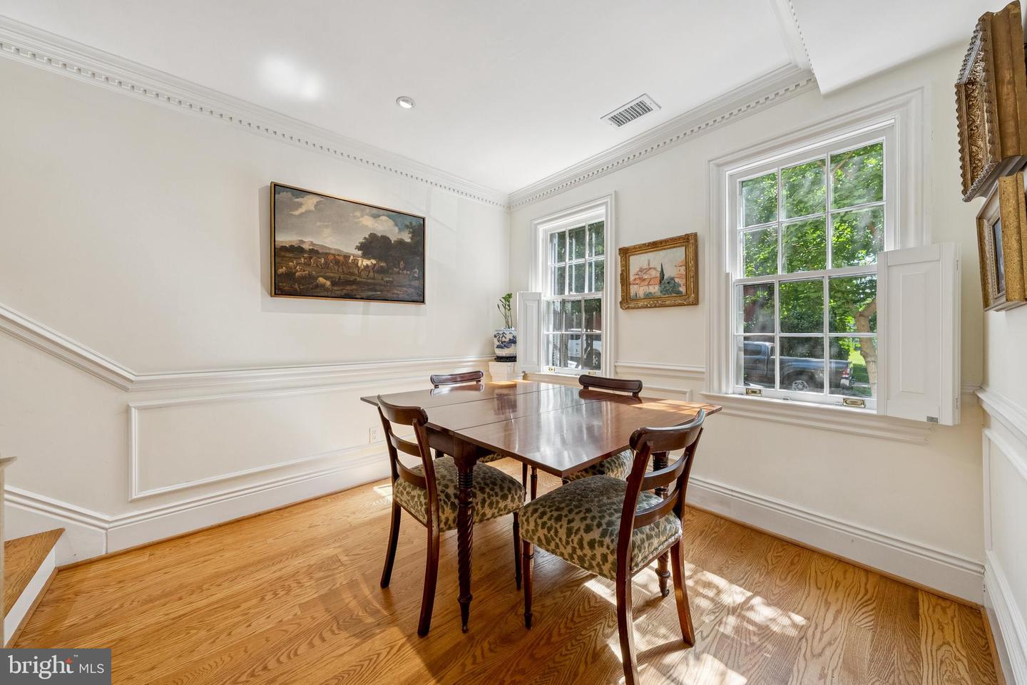 1312 27TH ST NW, WASHINGTON, District Of Columbia 20007, 2 Bedrooms Bedrooms, ,2 BathroomsBathrooms,Residential,For sale,1312 27TH ST NW,DCDC2207614 MLS # DCDC2207614