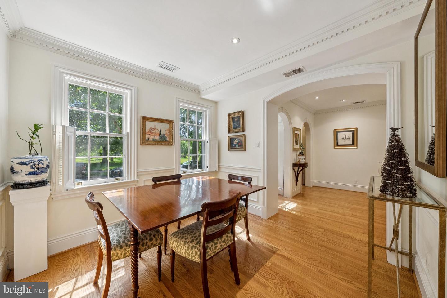 1312 27TH ST NW, WASHINGTON, District Of Columbia 20007, 2 Bedrooms Bedrooms, ,2 BathroomsBathrooms,Residential,For sale,1312 27TH ST NW,DCDC2207614 MLS # DCDC2207614