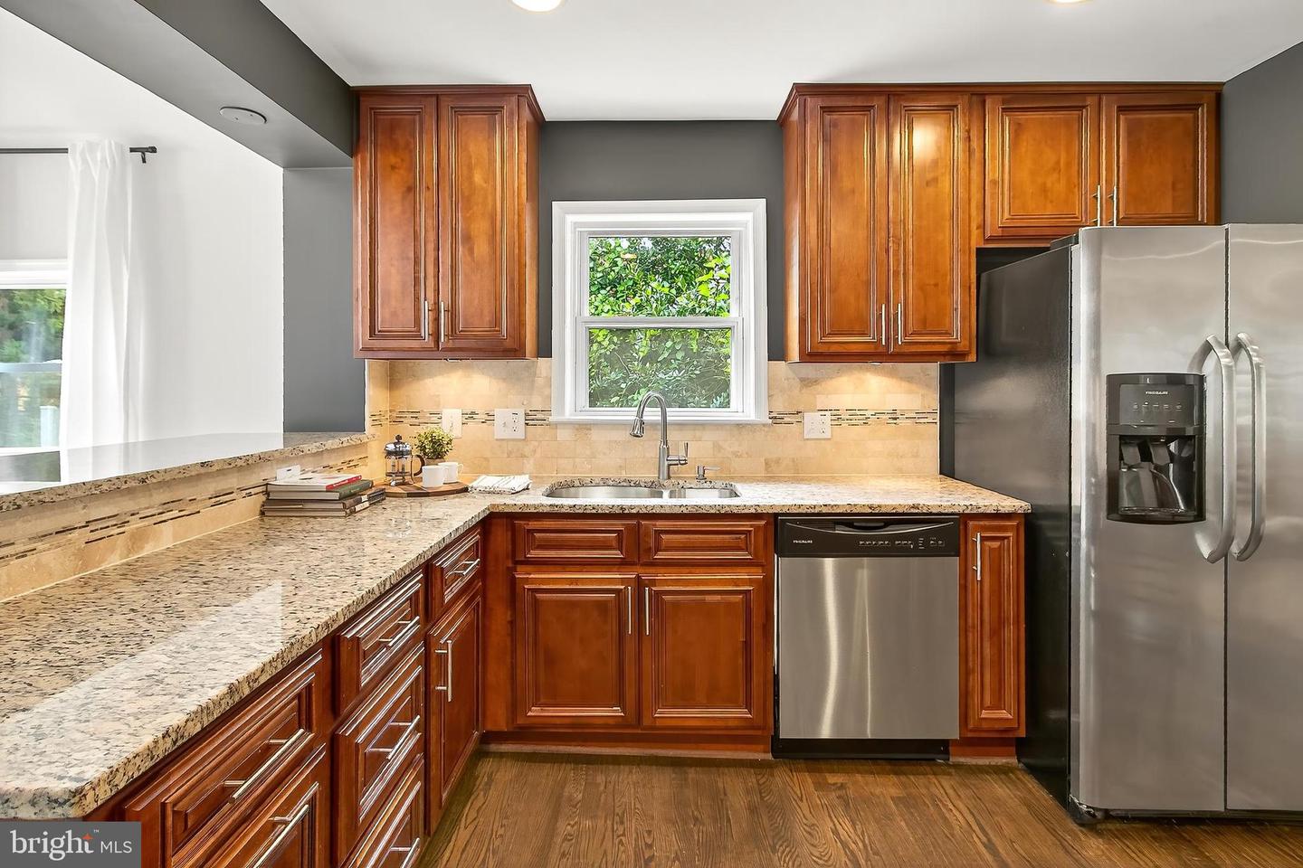 212 W JEFFERSON ST, FALLS CHURCH, Virginia 22046, 3 Bedrooms Bedrooms, ,2 BathroomsBathrooms,Residential,For sale,212 W JEFFERSON ST,VAFA2003112 MLS # VAFA2003112