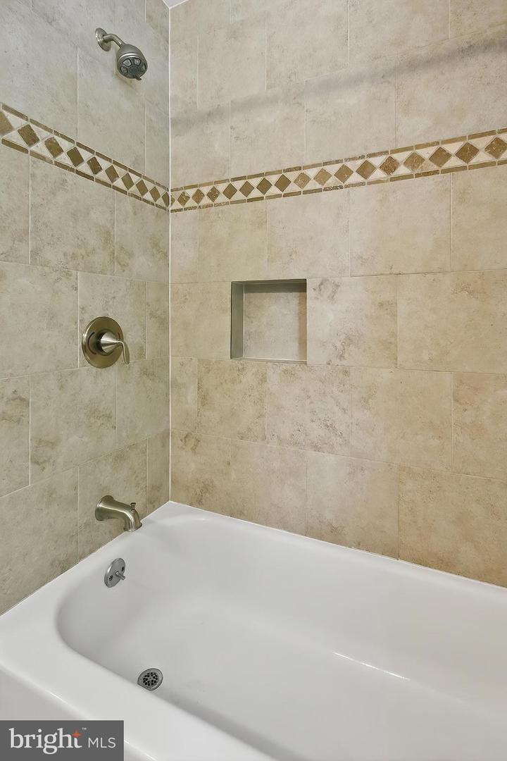 212 W JEFFERSON ST, FALLS CHURCH, Virginia 22046, 3 Bedrooms Bedrooms, ,2 BathroomsBathrooms,Residential,For sale,212 W JEFFERSON ST,VAFA2003112 MLS # VAFA2003112
