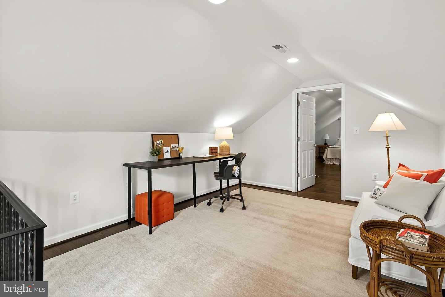 212 W JEFFERSON ST, FALLS CHURCH, Virginia 22046, 3 Bedrooms Bedrooms, ,2 BathroomsBathrooms,Residential,For sale,212 W JEFFERSON ST,VAFA2003112 MLS # VAFA2003112