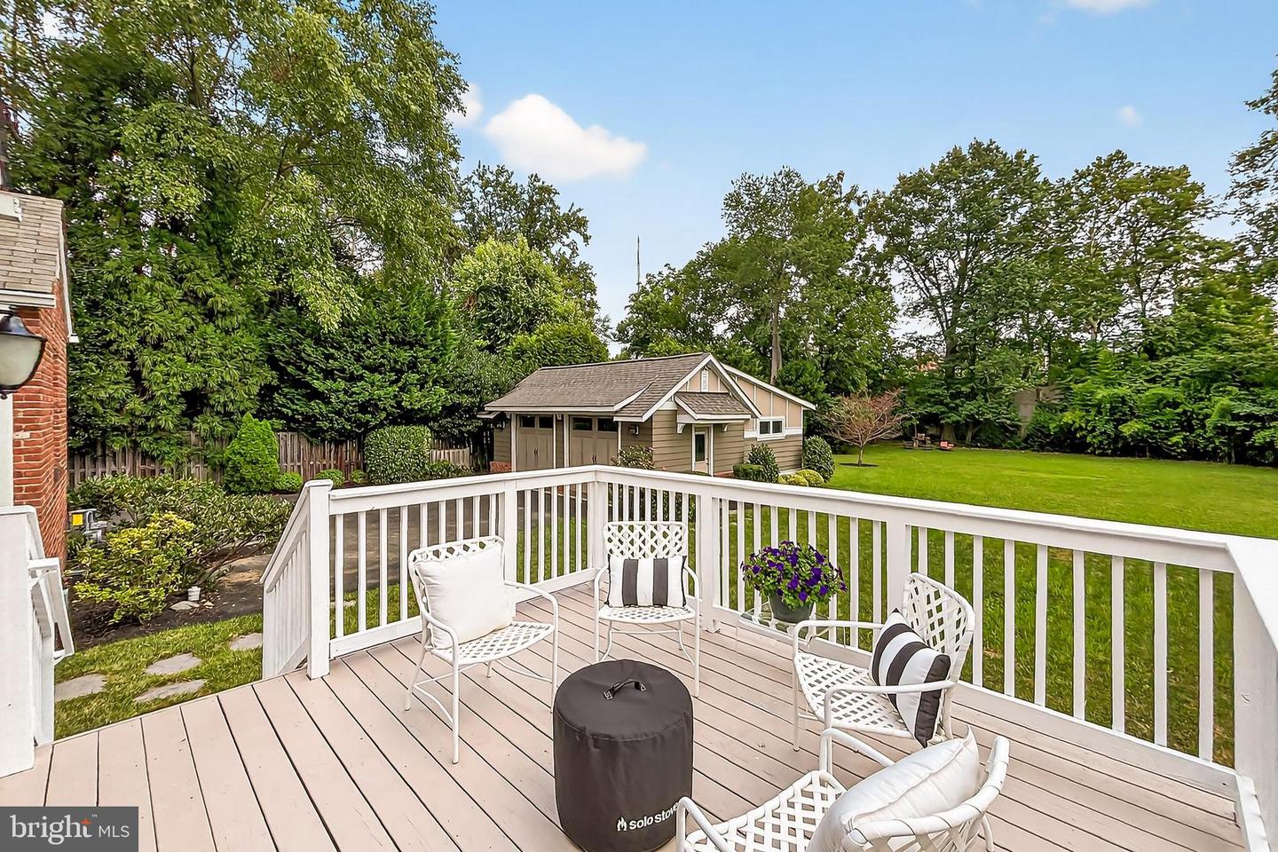 212 W JEFFERSON ST, FALLS CHURCH, Virginia 22046, 3 Bedrooms Bedrooms, ,2 BathroomsBathrooms,Residential,For sale,212 W JEFFERSON ST,VAFA2003112 MLS # VAFA2003112