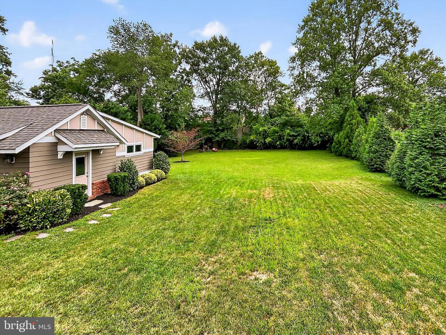 212 W JEFFERSON ST, FALLS CHURCH, Virginia 22046, 3 Bedrooms Bedrooms, ,2 BathroomsBathrooms,Residential,For sale,212 W JEFFERSON ST,VAFA2003112 MLS # VAFA2003112