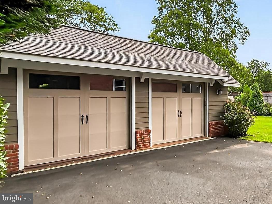 212 W JEFFERSON ST, FALLS CHURCH, Virginia 22046, 3 Bedrooms Bedrooms, ,2 BathroomsBathrooms,Residential,For sale,212 W JEFFERSON ST,VAFA2003112 MLS # VAFA2003112