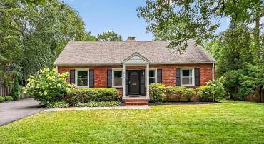 212 W JEFFERSON ST, FALLS CHURCH, Virginia 22046, 3 Bedrooms Bedrooms, ,2 BathroomsBathrooms,Residential,For sale,212 W JEFFERSON ST,VAFA2003112 MLS # VAFA2003112