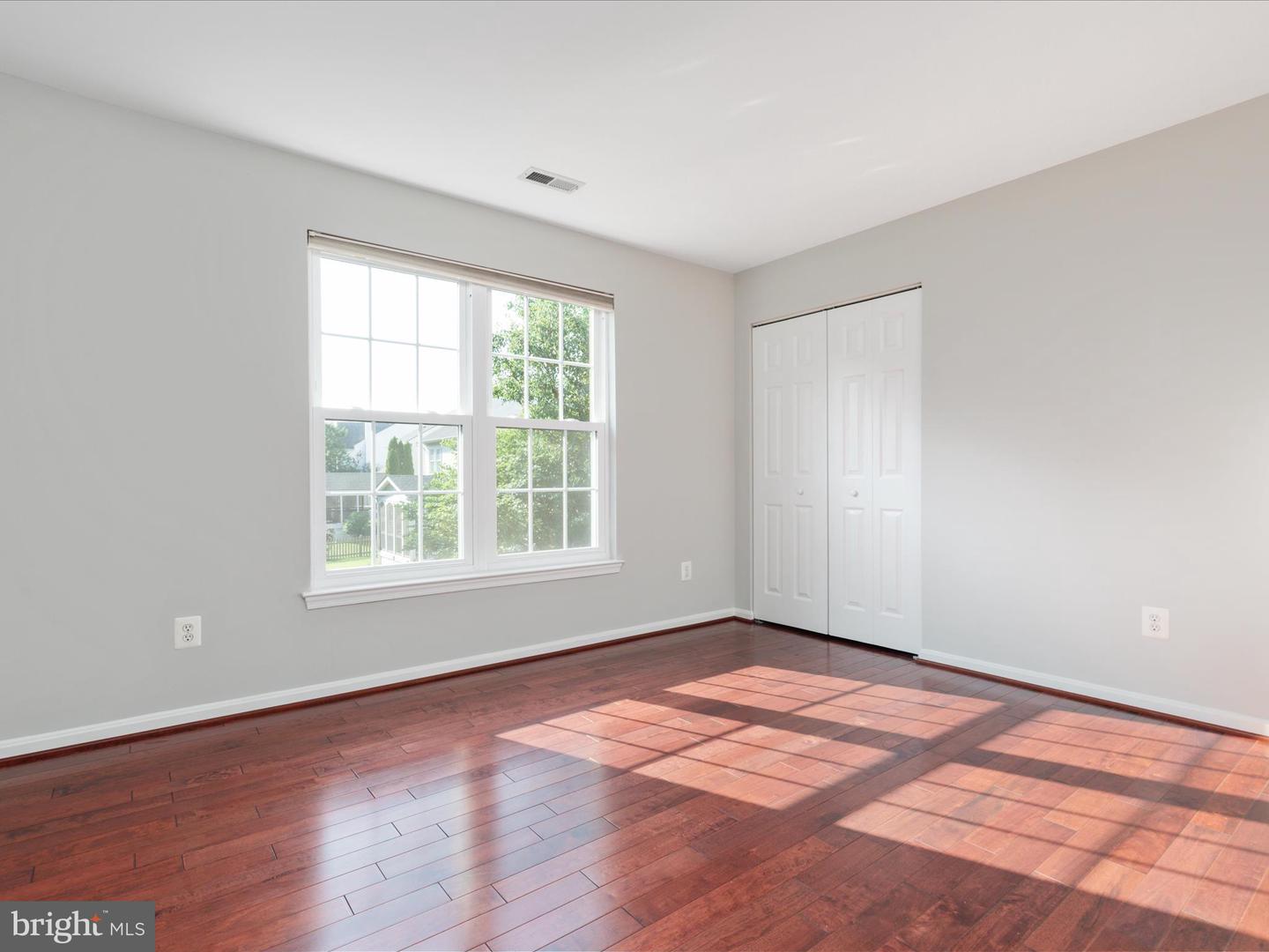 25868 FLINTONBRIDGE DR, CHANTILLY, Virginia 20152, 5 Bedrooms Bedrooms, ,3 BathroomsBathrooms,Residential,For sale,25868 FLINTONBRIDGE DR,VALO2100494 MLS # VALO2100494