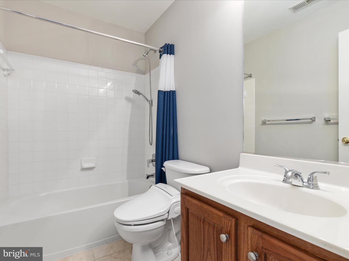 25868 FLINTONBRIDGE DR, CHANTILLY, Virginia 20152, 5 Bedrooms Bedrooms, ,3 BathroomsBathrooms,Residential,For sale,25868 FLINTONBRIDGE DR,VALO2100494 MLS # VALO2100494