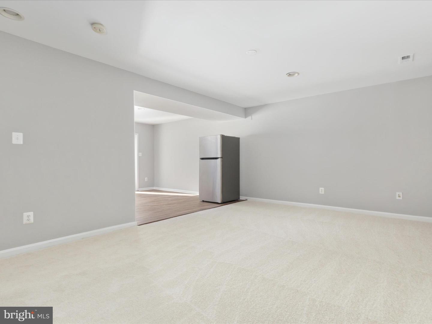 25868 FLINTONBRIDGE DR, CHANTILLY, Virginia 20152, 5 Bedrooms Bedrooms, ,3 BathroomsBathrooms,Residential,For sale,25868 FLINTONBRIDGE DR,VALO2100494 MLS # VALO2100494