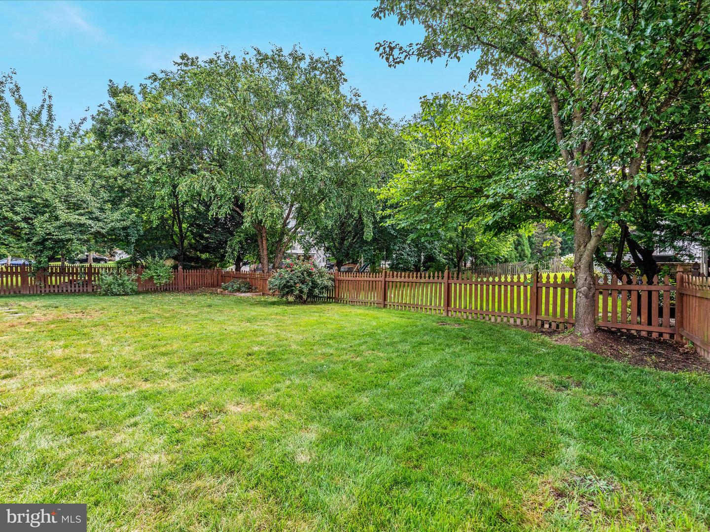 25868 FLINTONBRIDGE DR, CHANTILLY, Virginia 20152, 5 Bedrooms Bedrooms, ,3 BathroomsBathrooms,Residential,For sale,25868 FLINTONBRIDGE DR,VALO2100494 MLS # VALO2100494