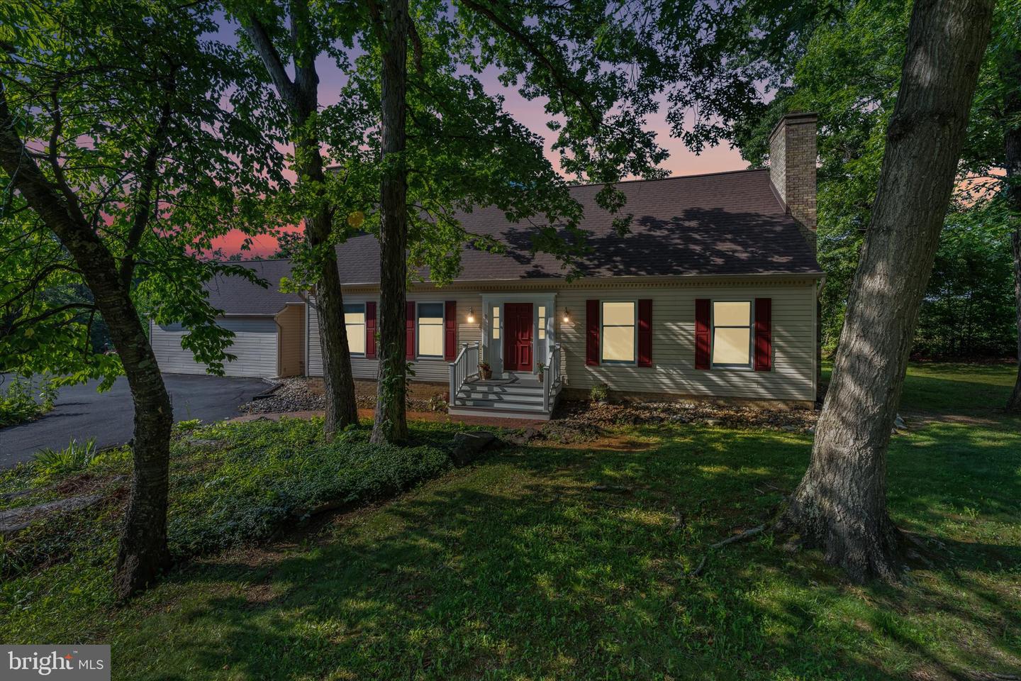 921 FISHPAW RD, BERRYVILLE, Virginia 22611, 4 Bedrooms Bedrooms, 11 Rooms Rooms,4 BathroomsBathrooms,Residential,For sale,921 FISHPAW RD,VACL2003876 MLS # VACL2003876