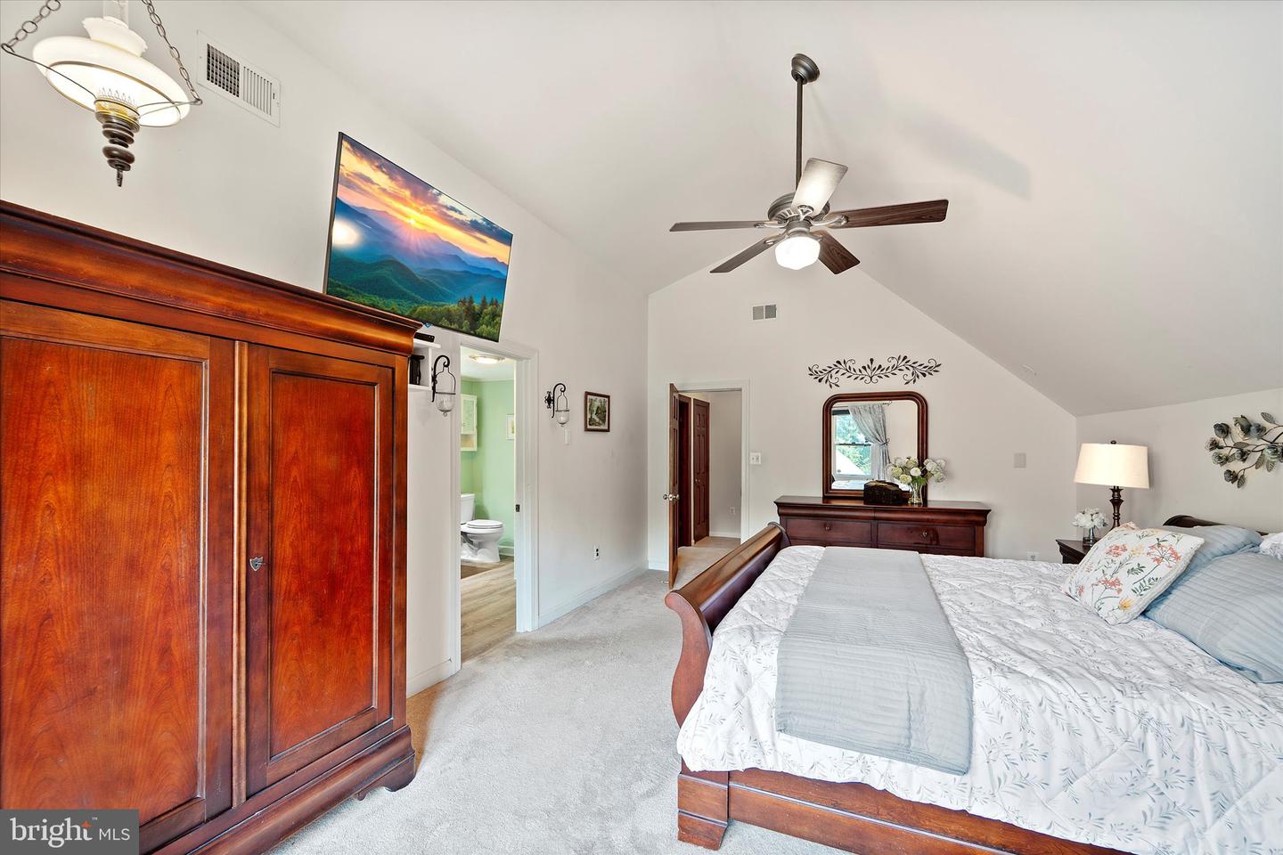 921 FISHPAW RD, BERRYVILLE, Virginia 22611, 4 Bedrooms Bedrooms, 11 Rooms Rooms,4 BathroomsBathrooms,Residential,For sale,921 FISHPAW RD,VACL2003876 MLS # VACL2003876