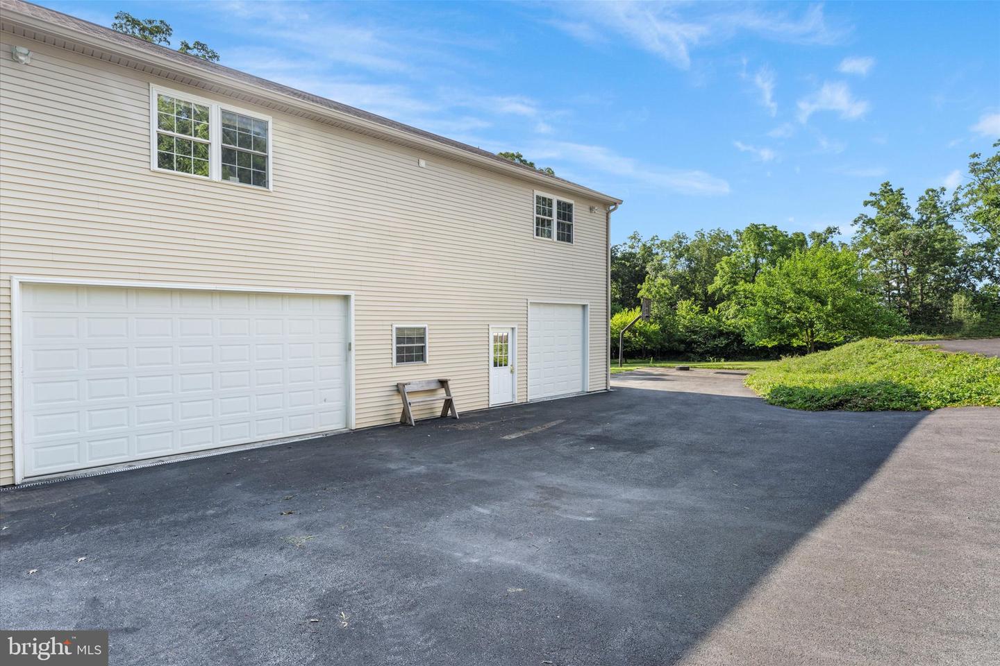 921 FISHPAW RD, BERRYVILLE, Virginia 22611, 4 Bedrooms Bedrooms, 11 Rooms Rooms,4 BathroomsBathrooms,Residential,For sale,921 FISHPAW RD,VACL2003876 MLS # VACL2003876
