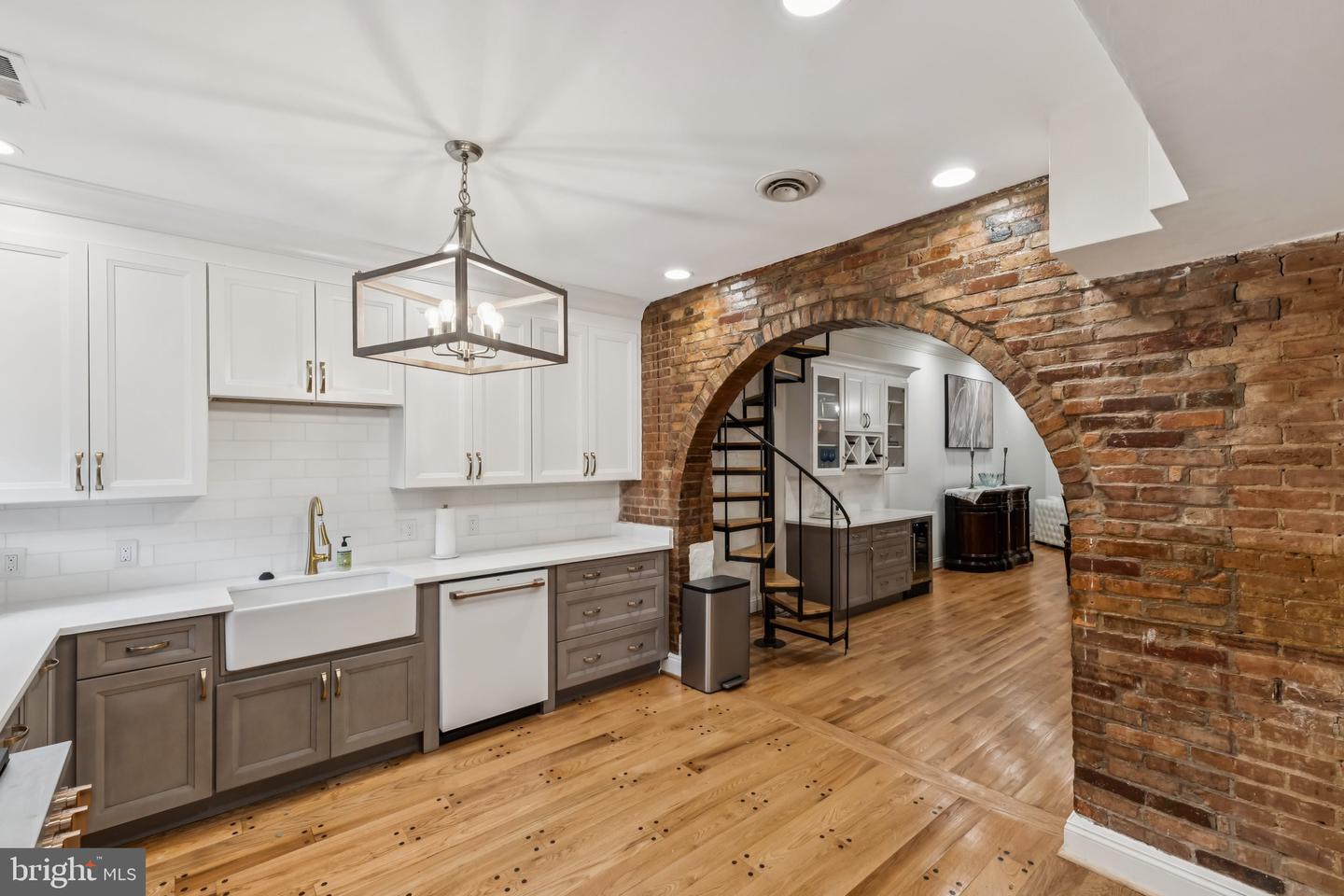 1830 13TH ST NW, WASHINGTON, District Of Columbia 20009, 5 Bedrooms Bedrooms, ,4 BathroomsBathrooms,Residential,For sale,1830 13TH ST NW,DCDC2207994 MLS # DCDC2207994