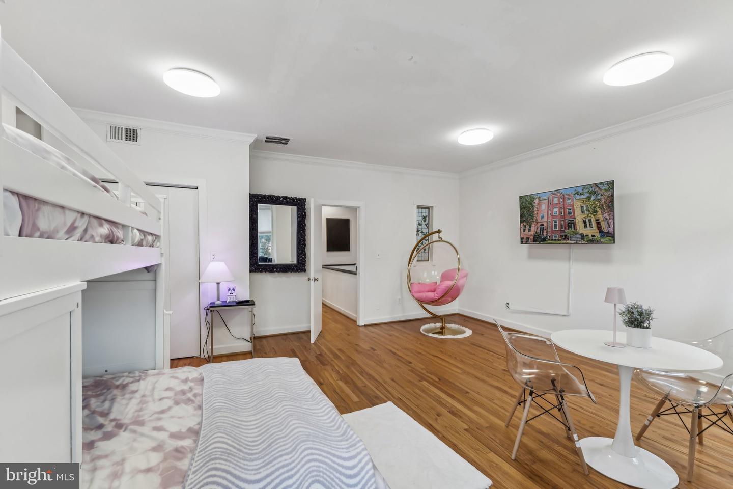 1830 13TH ST NW, WASHINGTON, District Of Columbia 20009, 5 Bedrooms Bedrooms, ,4 BathroomsBathrooms,Residential,For sale,1830 13TH ST NW,DCDC2207994 MLS # DCDC2207994