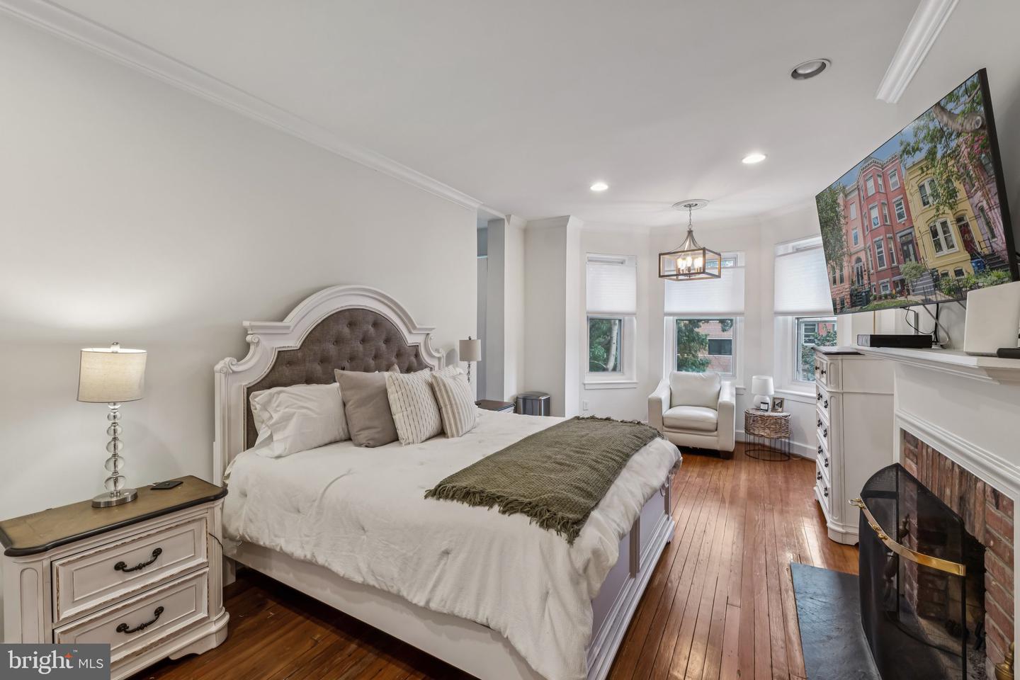 1830 13TH ST NW, WASHINGTON, District Of Columbia 20009, 5 Bedrooms Bedrooms, ,4 BathroomsBathrooms,Residential,For sale,1830 13TH ST NW,DCDC2207994 MLS # DCDC2207994