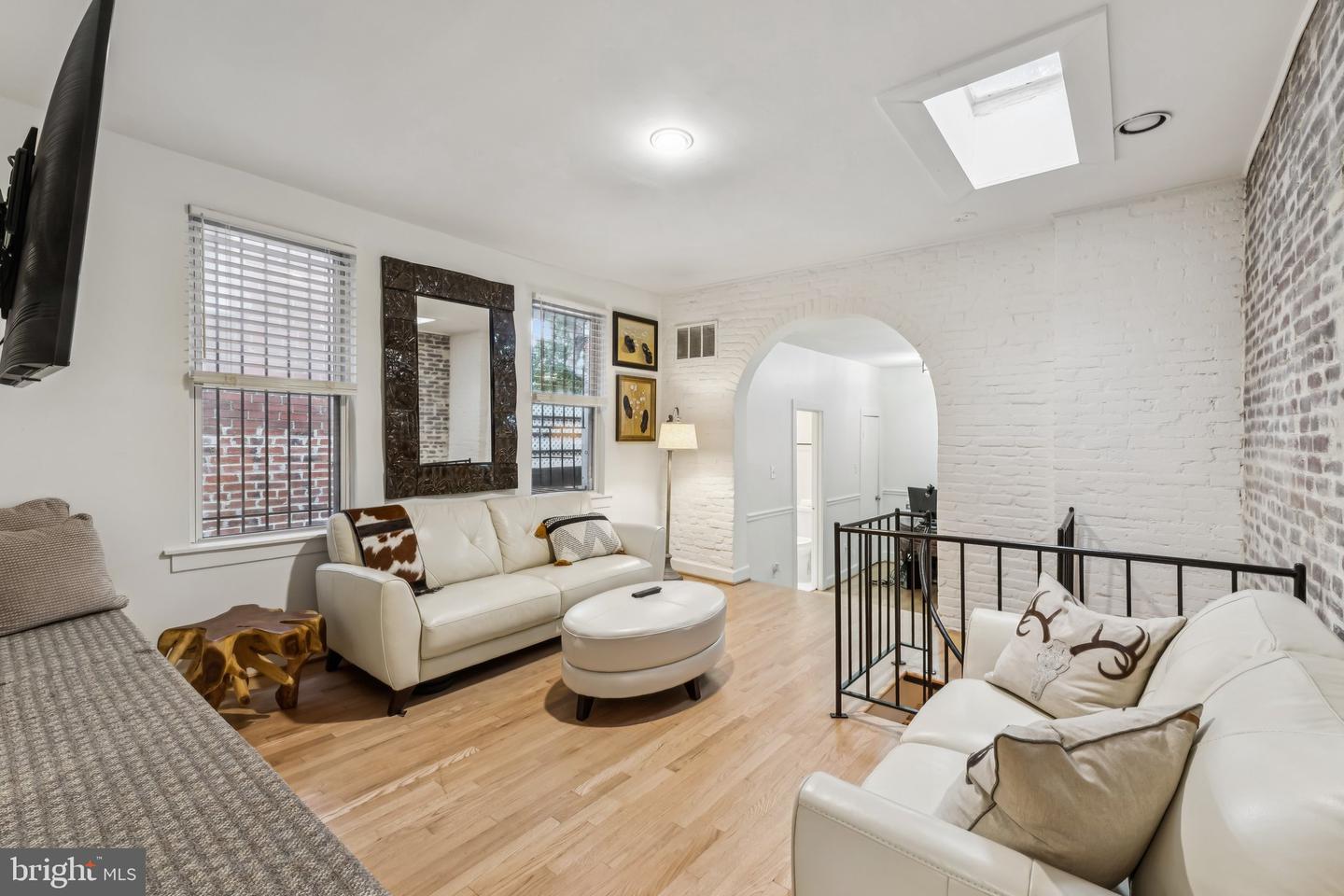 1830 13TH ST NW, WASHINGTON, District Of Columbia 20009, 5 Bedrooms Bedrooms, ,4 BathroomsBathrooms,Residential,For sale,1830 13TH ST NW,DCDC2207994 MLS # DCDC2207994