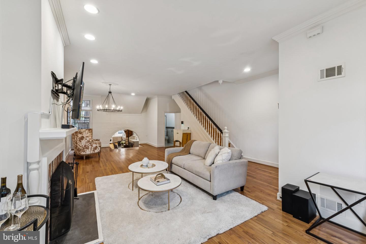 1830 13TH ST NW, WASHINGTON, District Of Columbia 20009, 5 Bedrooms Bedrooms, ,4 BathroomsBathrooms,Residential,For sale,1830 13TH ST NW,DCDC2207994 MLS # DCDC2207994
