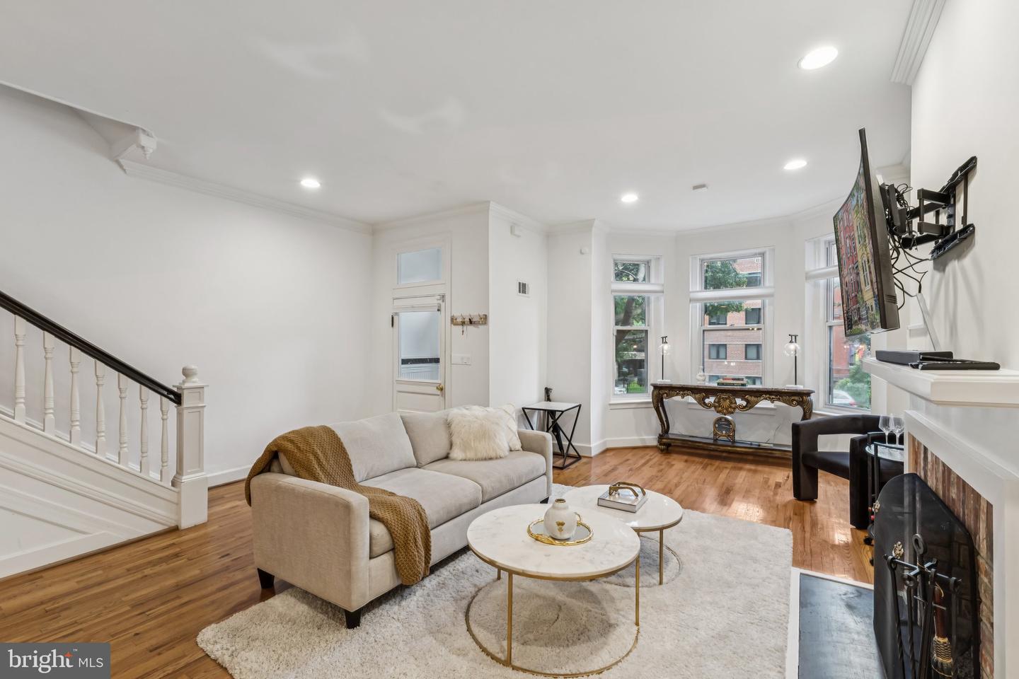 1830 13TH ST NW, WASHINGTON, District Of Columbia 20009, 5 Bedrooms Bedrooms, ,4 BathroomsBathrooms,Residential,For sale,1830 13TH ST NW,DCDC2207994 MLS # DCDC2207994