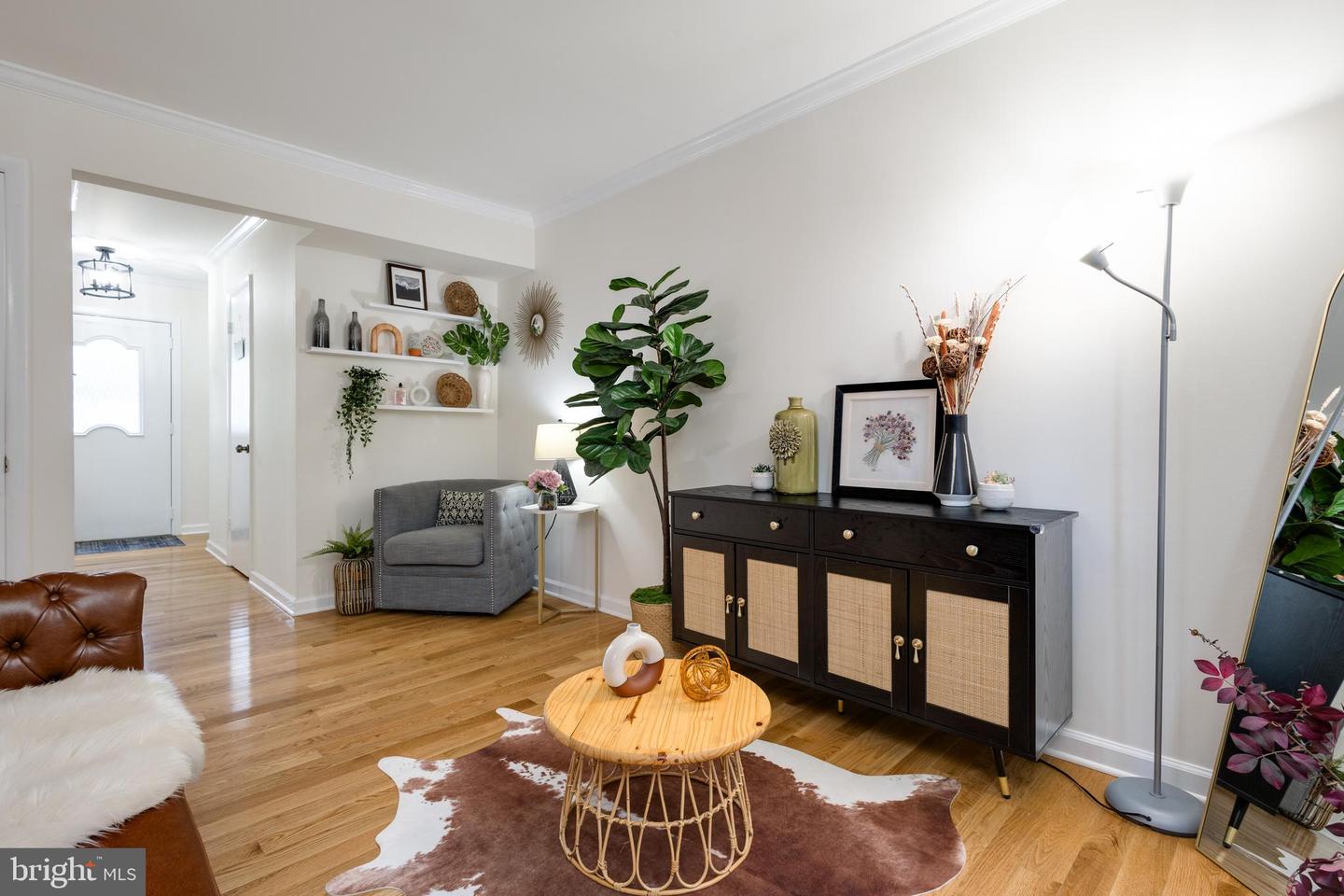 7053 LEEWOOD FOREST DR, SPRINGFIELD, Virginia 22151, 3 Bedrooms Bedrooms, ,3 BathroomsBathrooms,Residential,For sale,7053 LEEWOOD FOREST DR,VAFX2252332 MLS # VAFX2252332