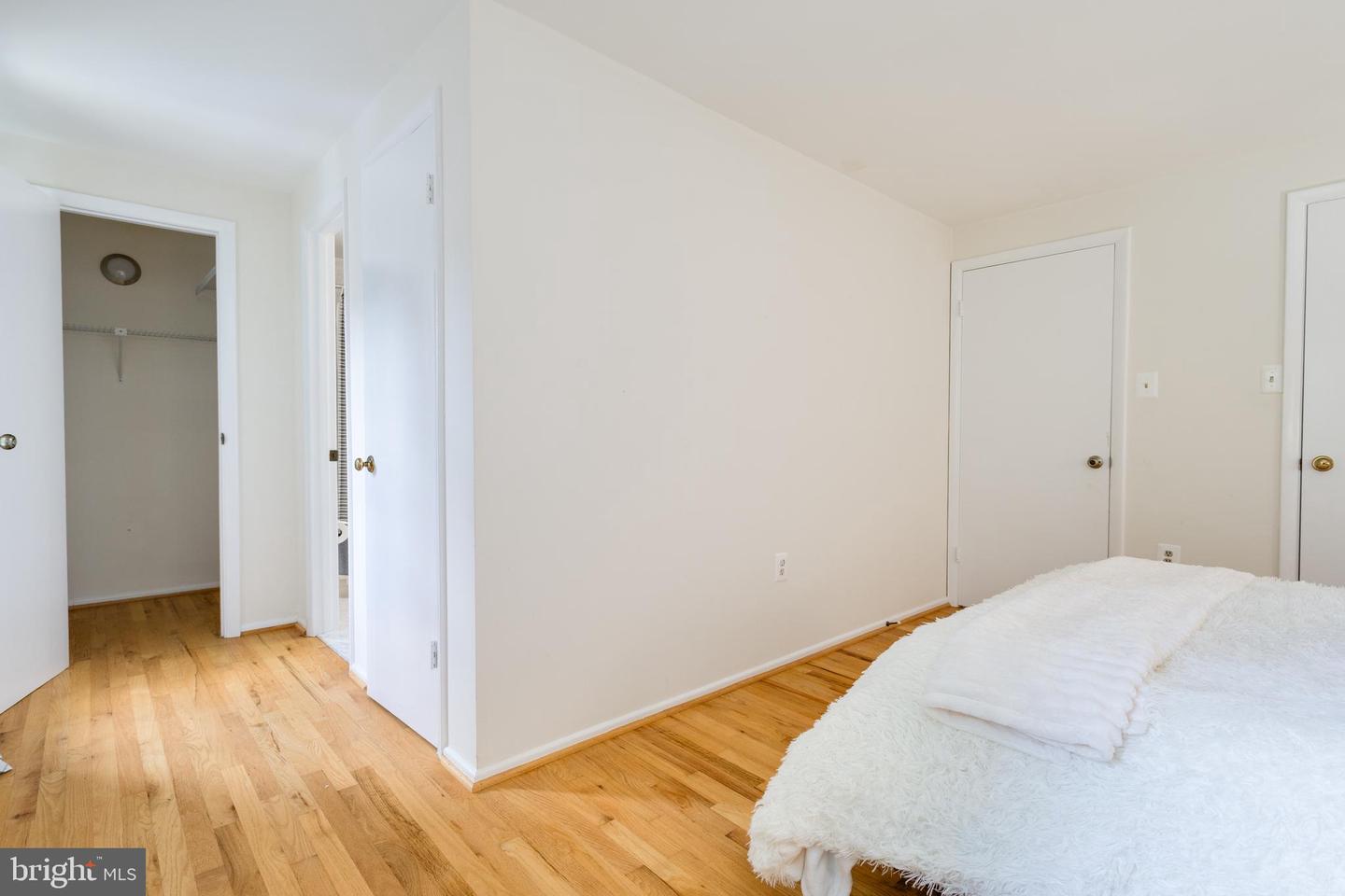 7053 LEEWOOD FOREST DR, SPRINGFIELD, Virginia 22151, 3 Bedrooms Bedrooms, ,3 BathroomsBathrooms,Residential,For sale,7053 LEEWOOD FOREST DR,VAFX2252332 MLS # VAFX2252332