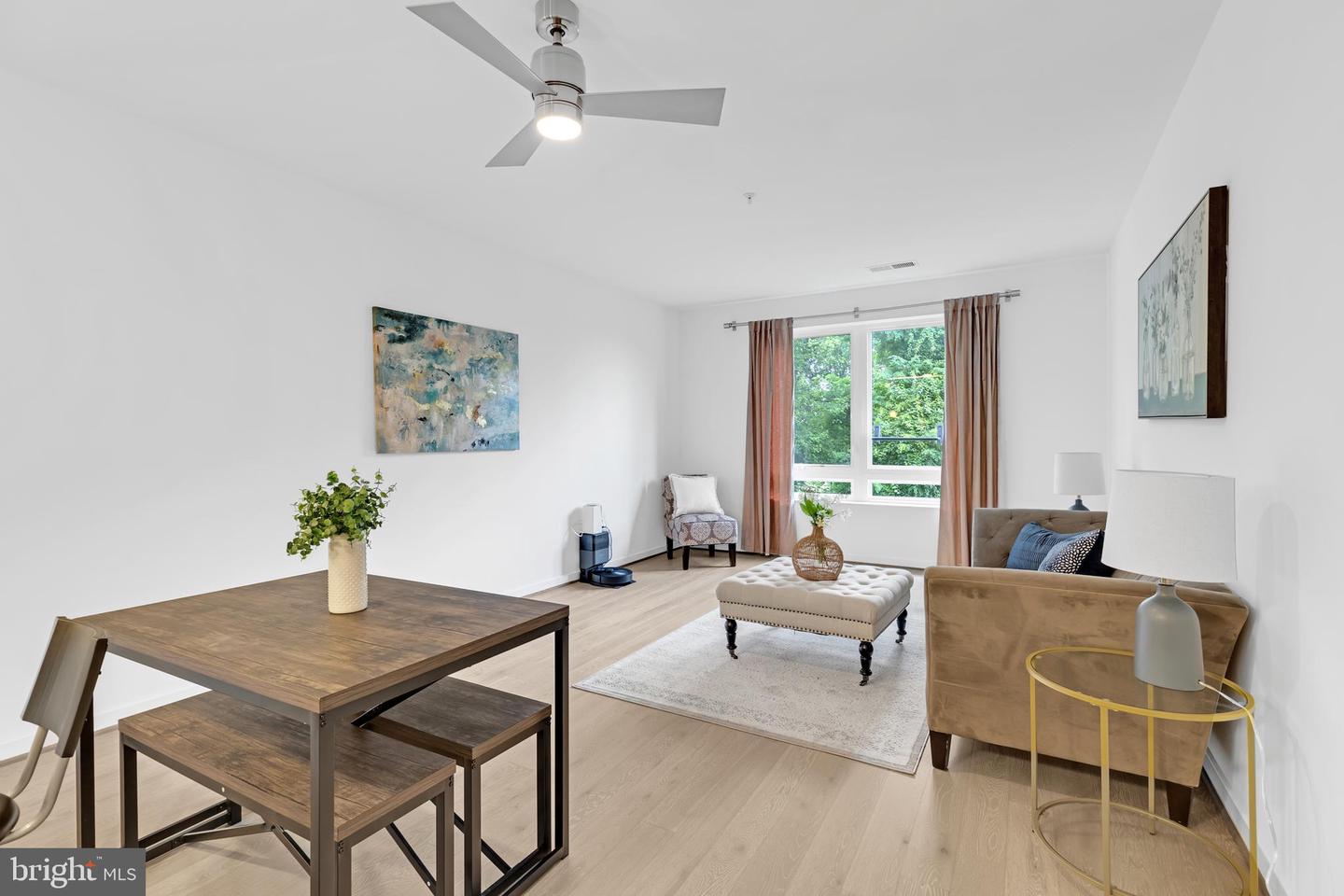 9450 SILVER KING CT #204, FAIRFAX, Virginia 22031, 1 Bedroom Bedrooms, ,1 BathroomBathrooms,Residential,For sale,9450 SILVER KING CT #204,VAFC2006538 MLS # VAFC2006538