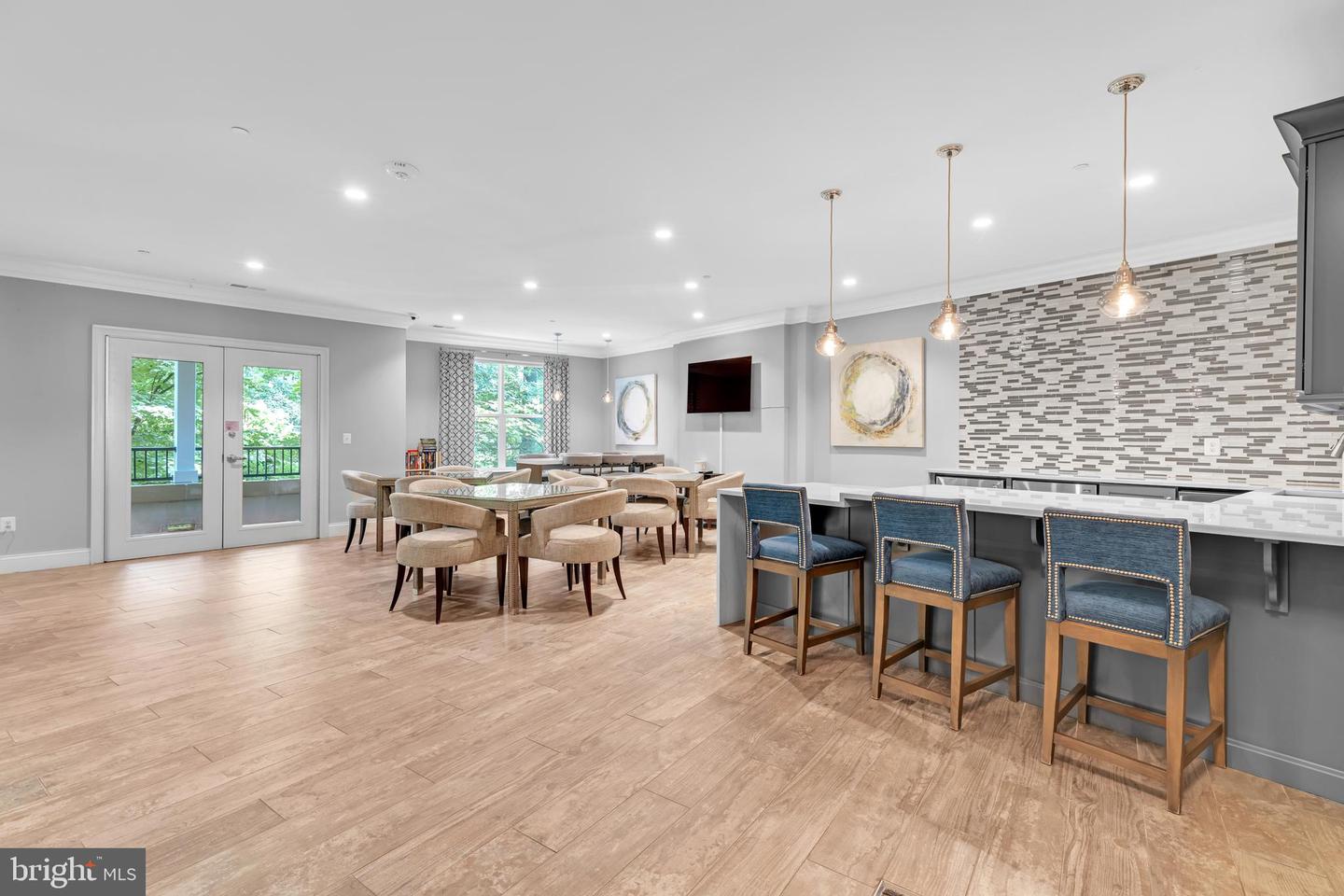 9450 SILVER KING CT #204, FAIRFAX, Virginia 22031, 1 Bedroom Bedrooms, ,1 BathroomBathrooms,Residential,For sale,9450 SILVER KING CT #204,VAFC2006538 MLS # VAFC2006538