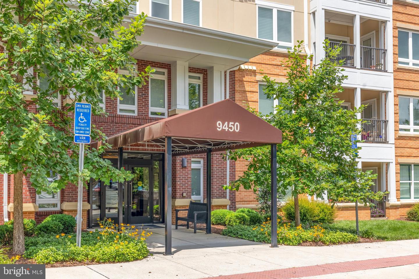 9450 SILVER KING CT #204, FAIRFAX, Virginia 22031, 1 Bedroom Bedrooms, ,1 BathroomBathrooms,Residential,For sale,9450 SILVER KING CT #204,VAFC2006538 MLS # VAFC2006538