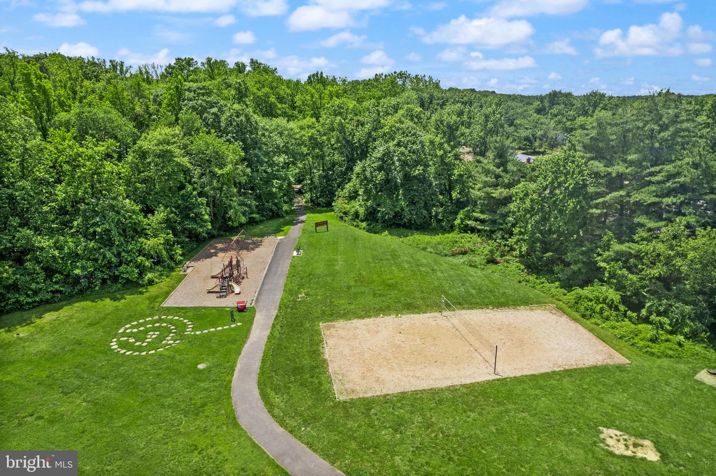 4306 MYSTIC WAY, FAIRFAX, Virginia 22033, 4 Bedrooms Bedrooms, ,2 BathroomsBathrooms,Residential,For sale,4306 MYSTIC WAY,VAFX2252472 MLS # VAFX2252472