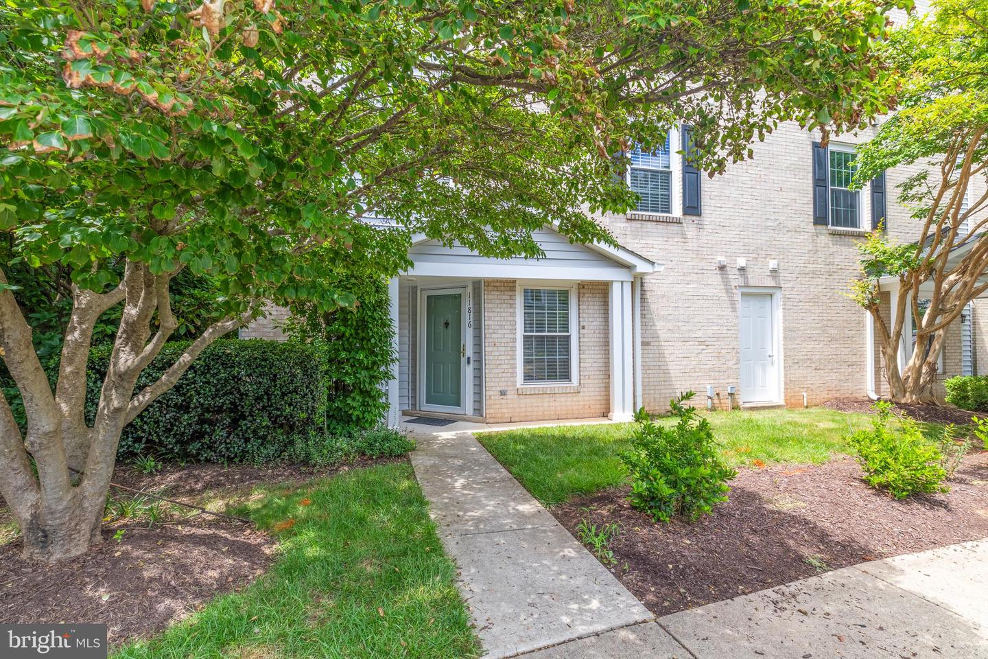 11816 ROCKAWAY LN #26, FAIRFAX, Virginia 22030, 4 Bedrooms Bedrooms, ,2 BathroomsBathrooms,Residential,For sale,11816 ROCKAWAY LN #26,VAFX2252558 MLS # VAFX2252558
