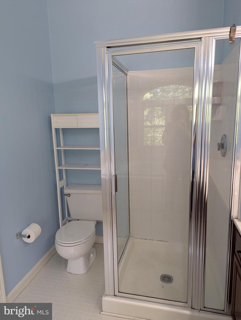 8837 EAGLE ROCK LN, SPRINGFIELD, Virginia 22153, 4 Bedrooms Bedrooms, ,3 BathroomsBathrooms,Residential,For sale,8837 EAGLE ROCK LN,VAFX2252612 MLS # VAFX2252612