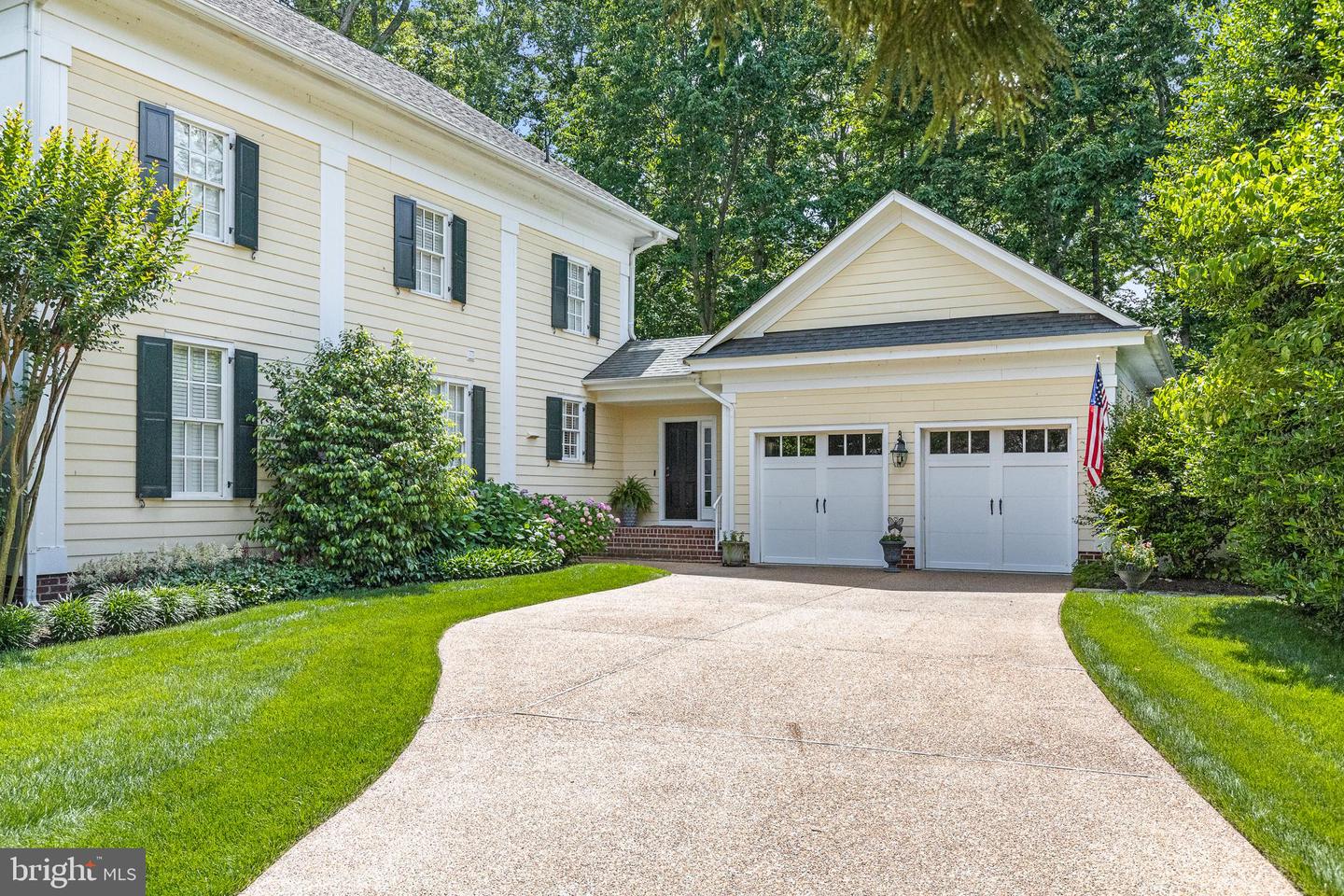2819 LIVE OAK LN, MIDLOTHIAN, Virginia 23113, 4 Bedrooms Bedrooms, 8 Rooms Rooms,3 BathroomsBathrooms,Residential,For sale,2819 LIVE OAK LN,VACF2001214 MLS # VACF2001214